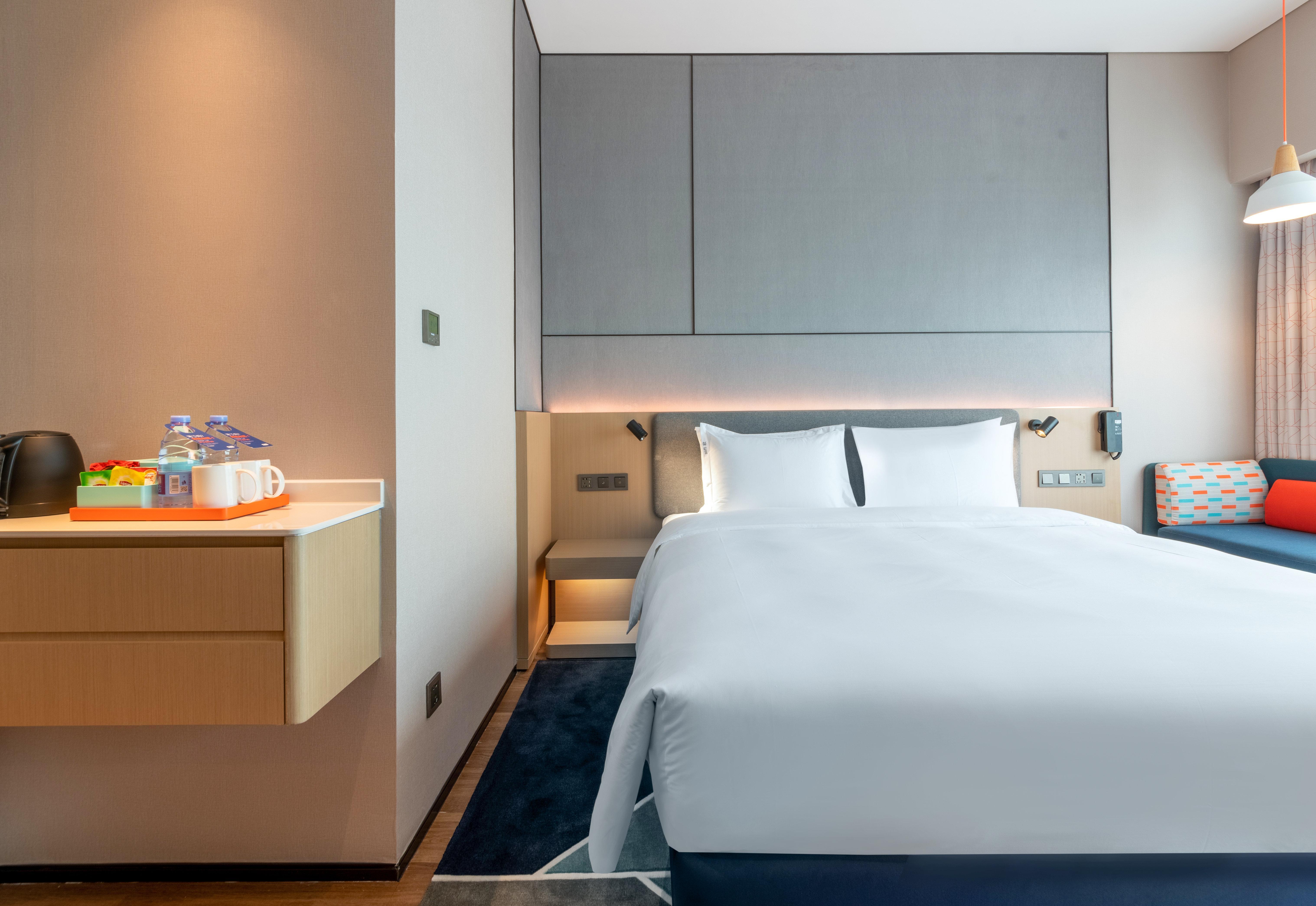 Holiday Inn Express Shenzhen Longhua By Ihg Zewnętrze zdjęcie